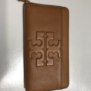 TB Bombe T Zip Continental wallet. Like New